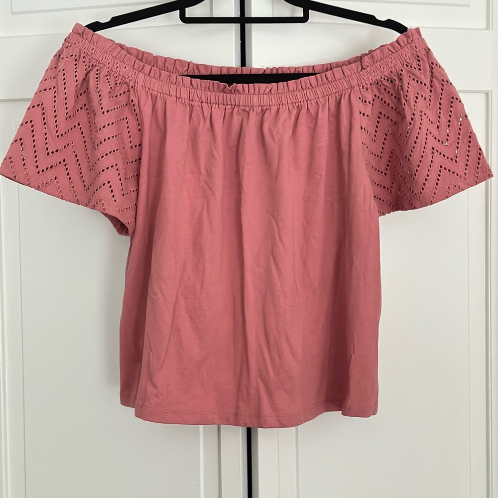 Primemark off the shoulder dark salmon colored women’s top!
